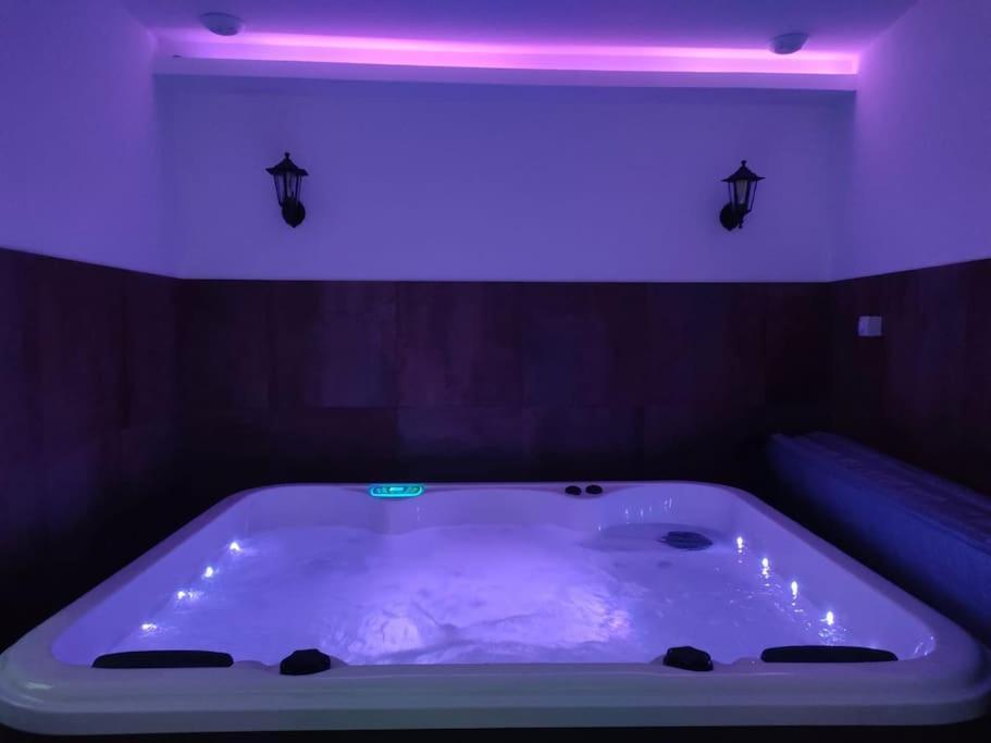 #Fer Rever 63# Spa # Thiers Exterior foto